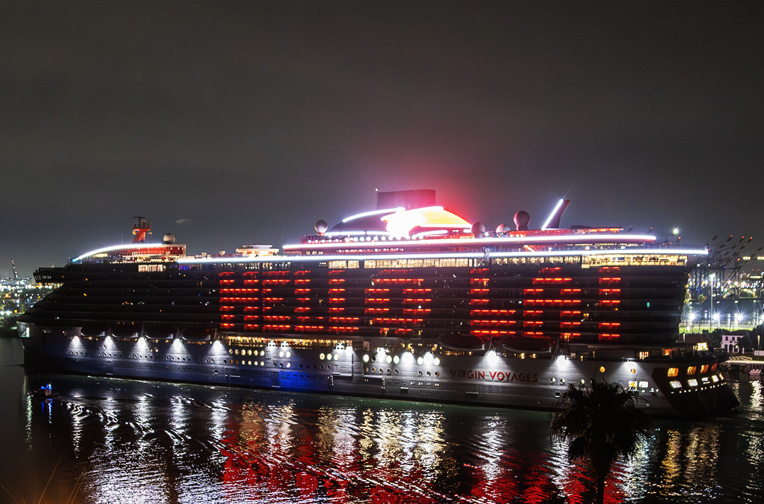 Princess Cruises ship underway